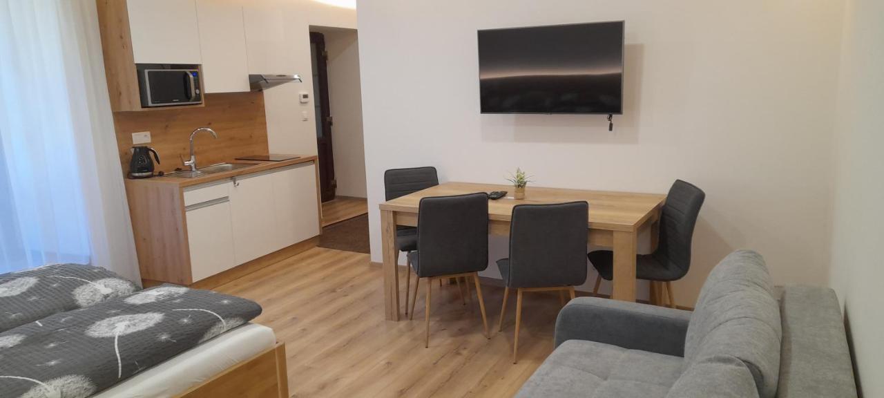 Apartmany Lumi Veľký Slavkov Екстериор снимка